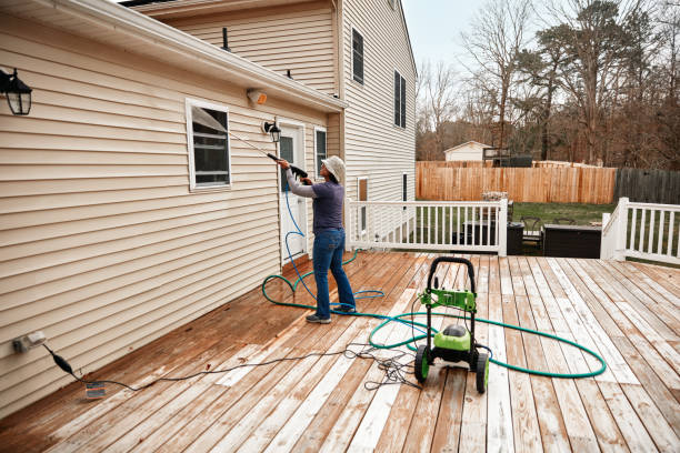 Best Commercial Building Pressure Washing  in Manawa, WI